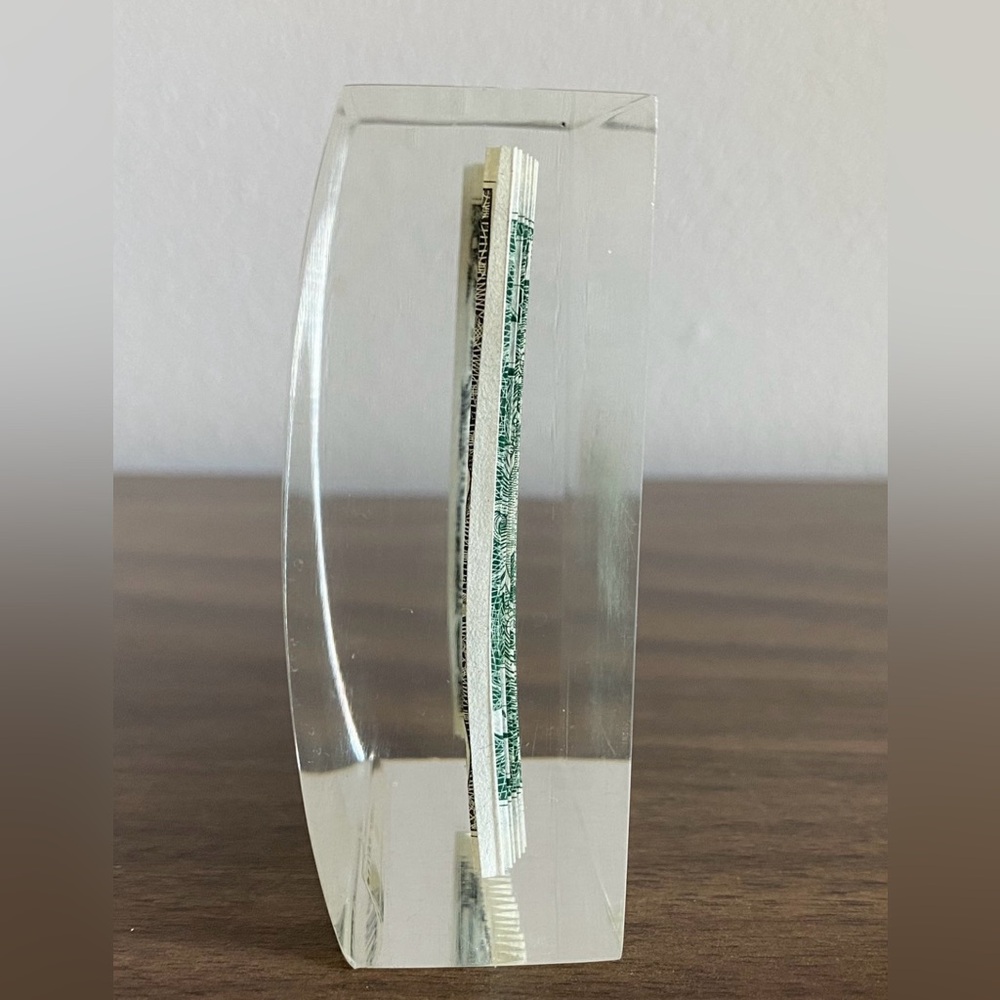 The Shrinking Dollar Vintage Lucite Holder Office Desk Square Paperweight 1969 - Picture 5 of 6
